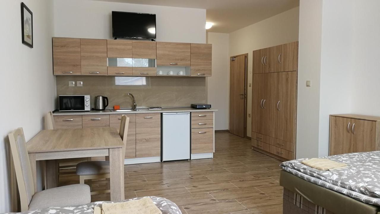 Apartmanove Ubytovanie Vkf Volkovce Екстериор снимка