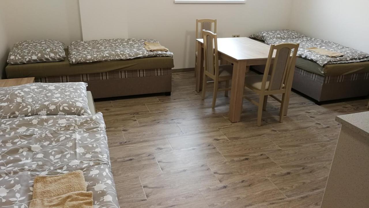 Apartmanove Ubytovanie Vkf Volkovce Екстериор снимка